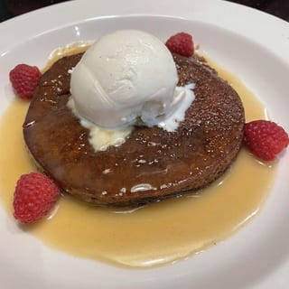 STICKY DATE CAKE